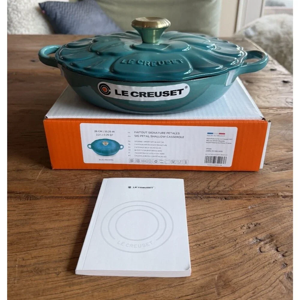 Le Creuset Signature Cast Iron Petal Shallow Casserole 2.25qt Riviera Blue NEW